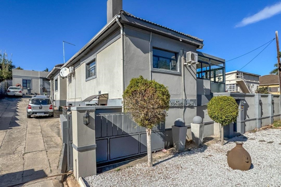5 Bedroom Property for Sale in Van Riebeeck Hoogte Eastern Cape